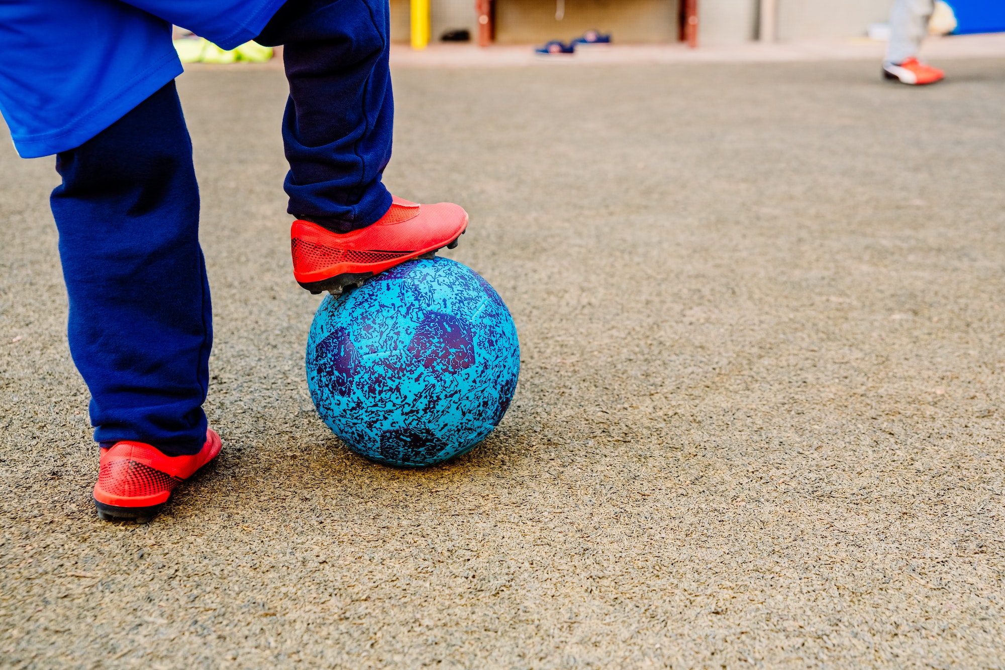 Soccer is the sport preferred by children because of the game with the ball.